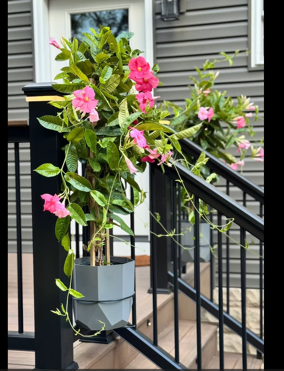 🌸 Instant Balcony Bloom Pot Holder-🌿 Turn Your Railing Into a Garden
