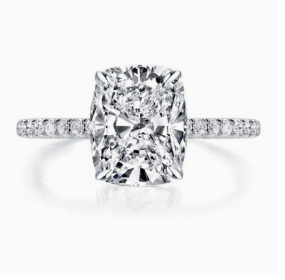 💎 Elegant Sparkle Ring — Made to Celebrate Love