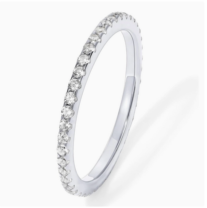 💎 Elegant Sparkle Ring — Made to Celebrate Love