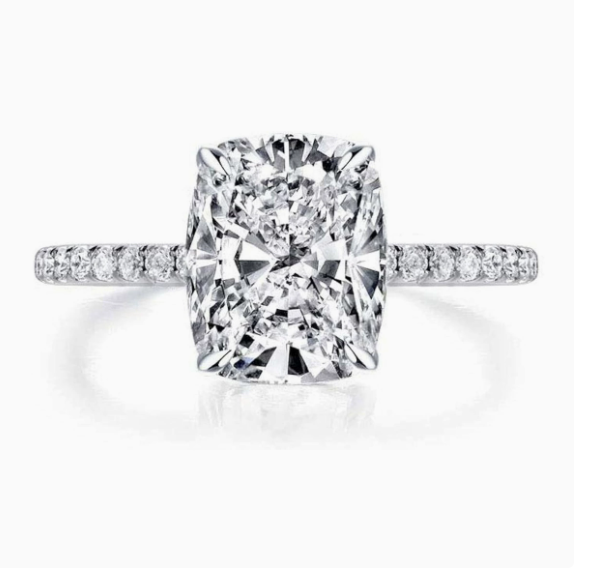 💎 Elegant Sparkle Ring — Made to Celebrate Love