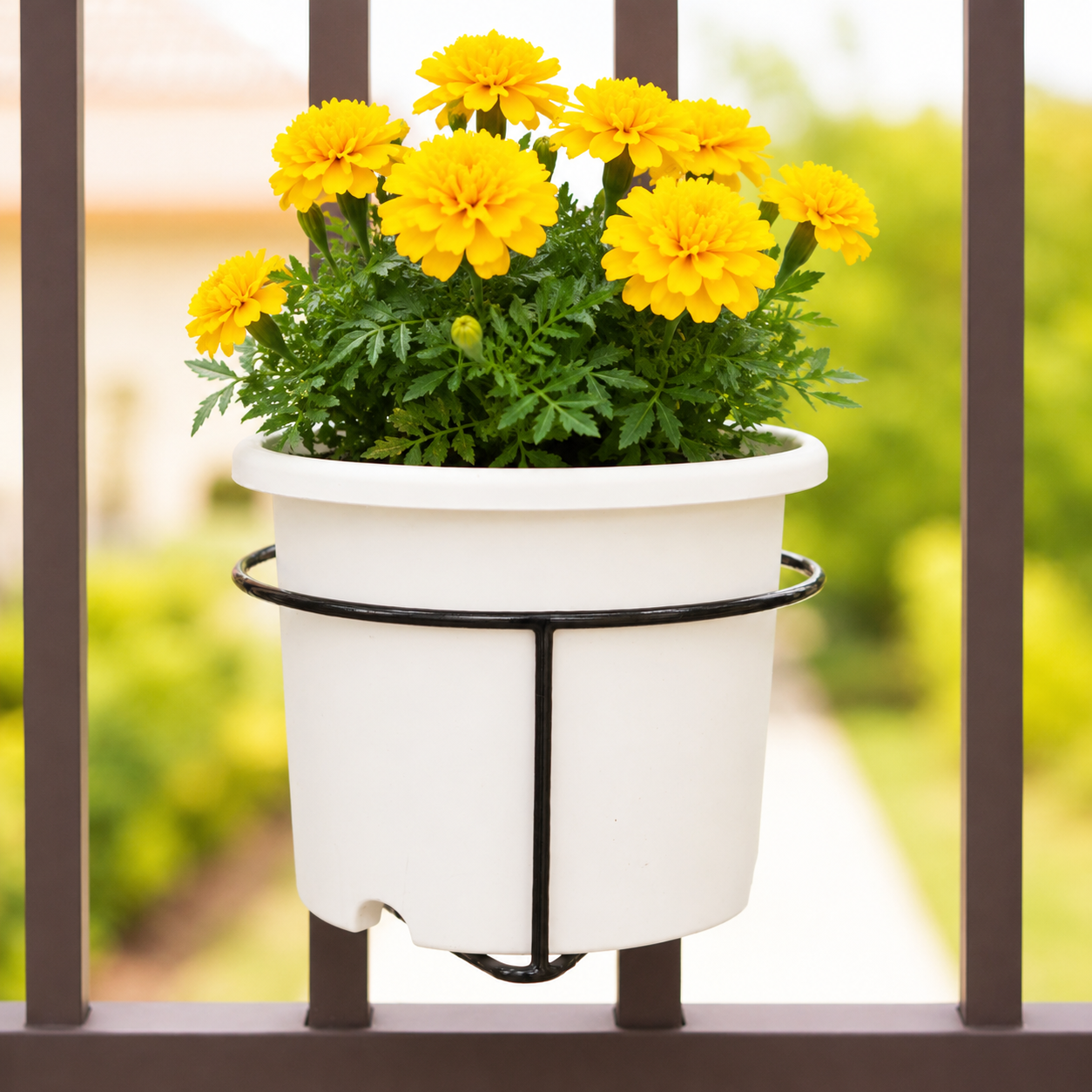 🌸 Instant Balcony Bloom Pot Holder-🌿 Turn Your Railing Into a Garden