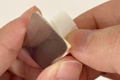Magnetic adhesive mounting plate