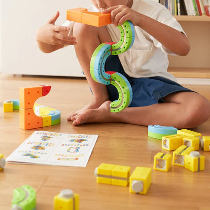 Magic Track Train Set | MontiMeadow™