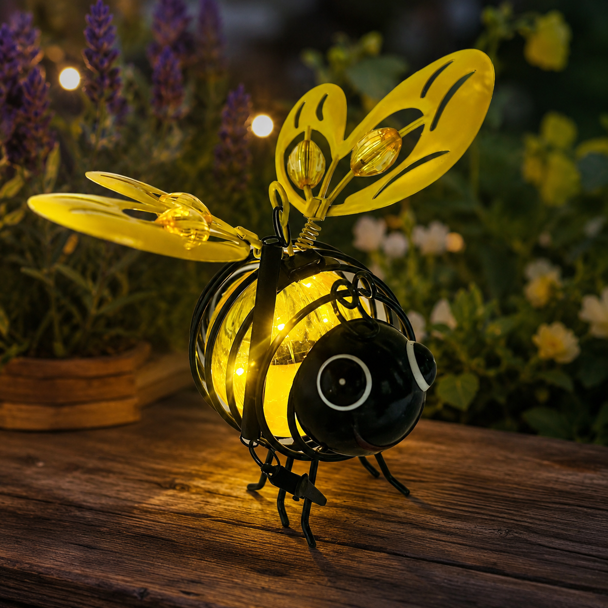 🔥Last Day 75% OFF🔥 Hanging Solar Bee Light – Warm Amber Glow, Flicker-Free, Perfect for Garden Parties, Camping, or Kids’ Rooms – Spread Joy Day and Night 🌞🌜