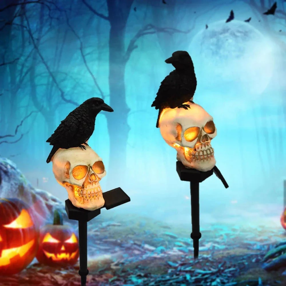 Animated Raven Skull Solar Garden Stake – Spooky Moving Halloween Outdoor Yard Decor
